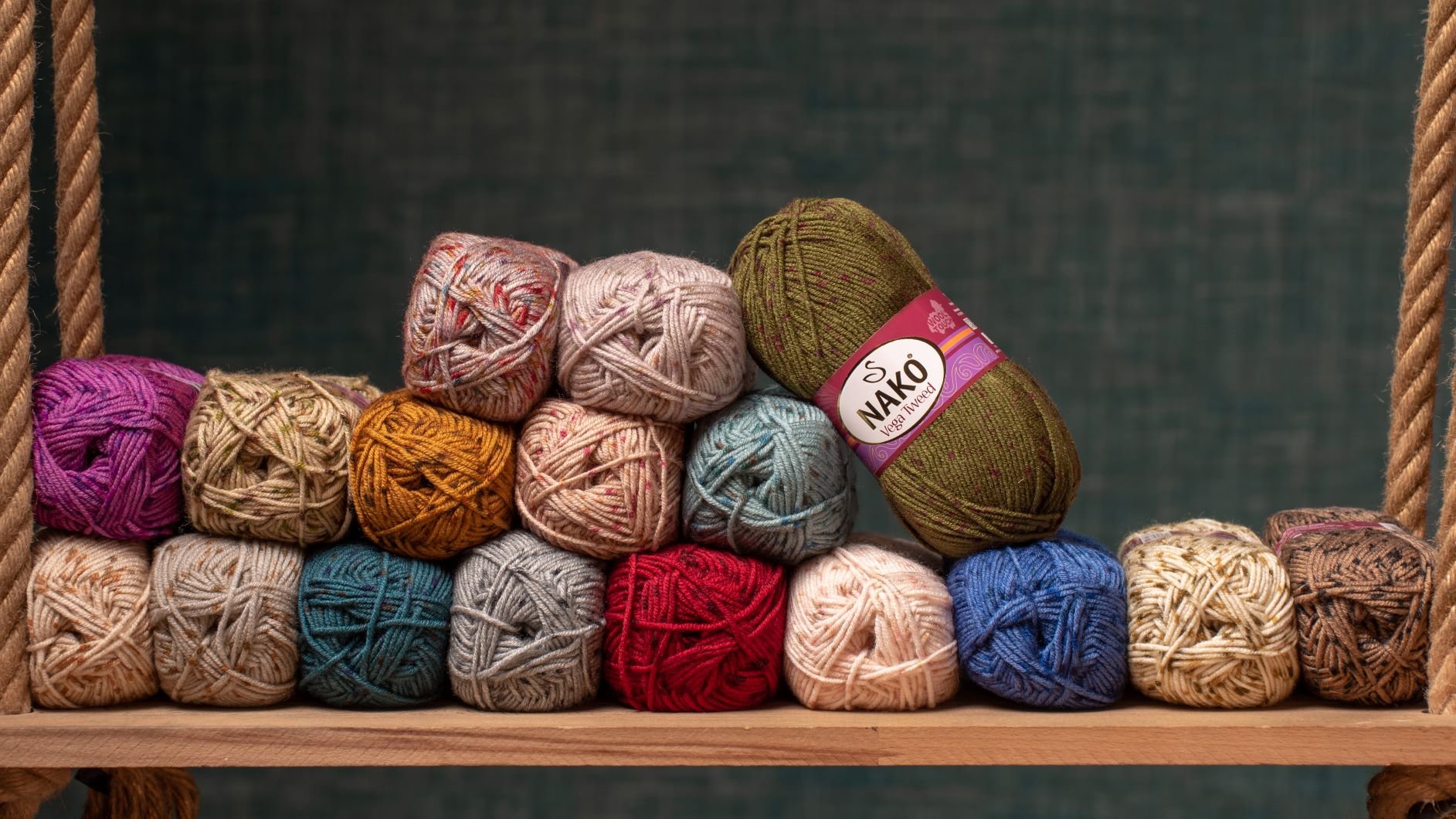 prize-nako-vega-tweed